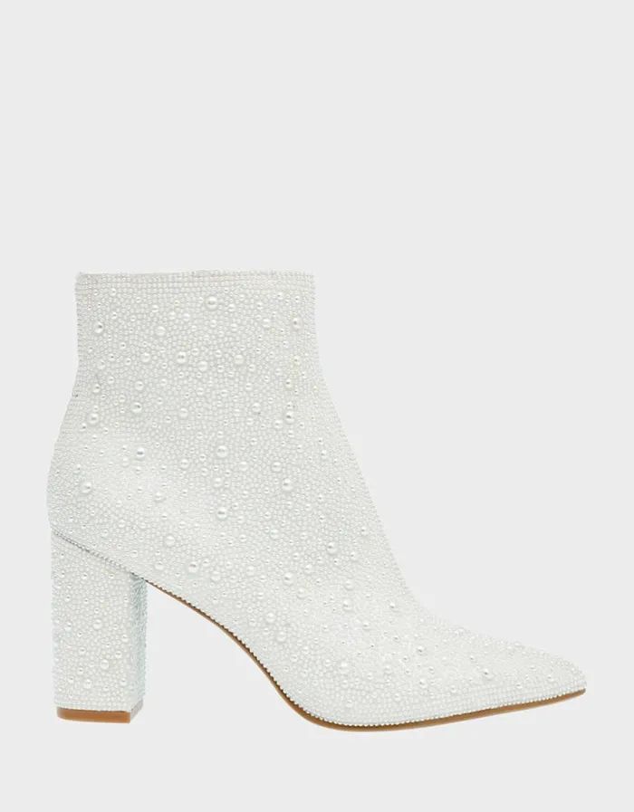 Betsey Johnson Women CADY IVORY Ivory