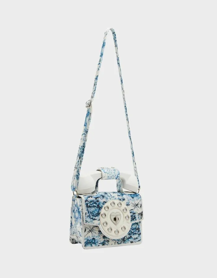 Betsey Johnson Women KITSCH PEARL TOILE PHONE BAG BLUEMULTI Bluemulti Betsey Johnson Women KITSCH PEARL TOILE PHONE BAG BLUEMULTI Bluemulti