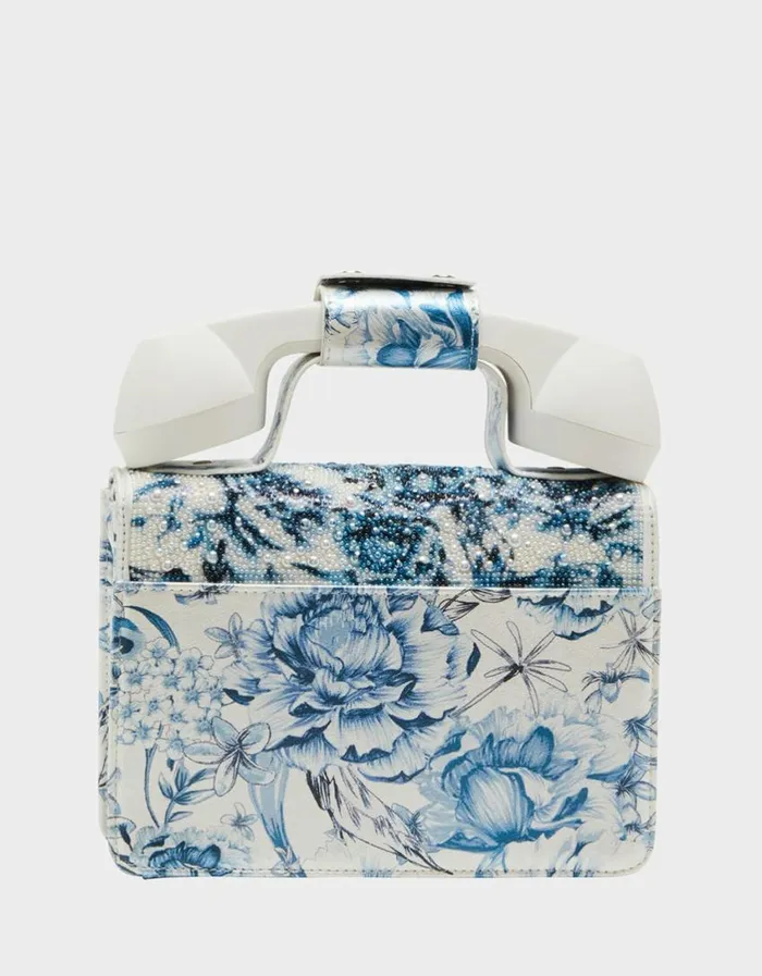 Betsey Johnson Women KITSCH PEARL TOILE PHONE BAG BLUEMULTI Bluemulti Betsey Johnson Women KITSCH PEARL TOILE PHONE BAG BLUEMULTI Bluemulti