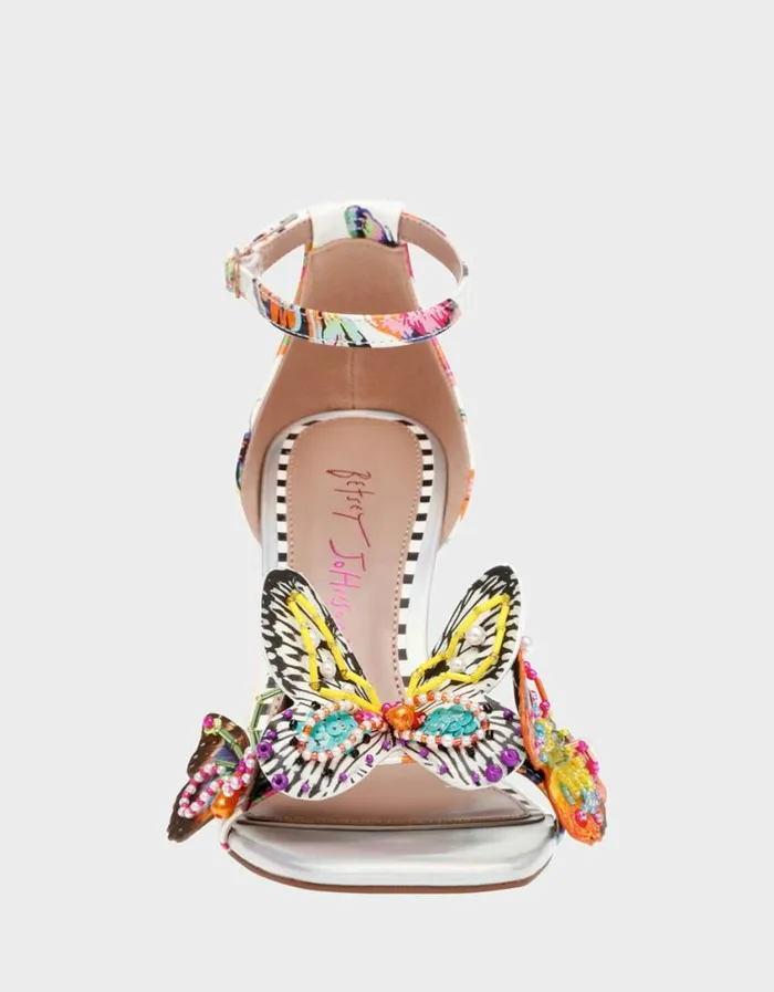 Betsey Johnson Women MARLOE WHITE BUTTERFLY White Butterfly