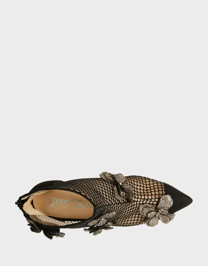 Betsey Johnson Women URSA BLACK