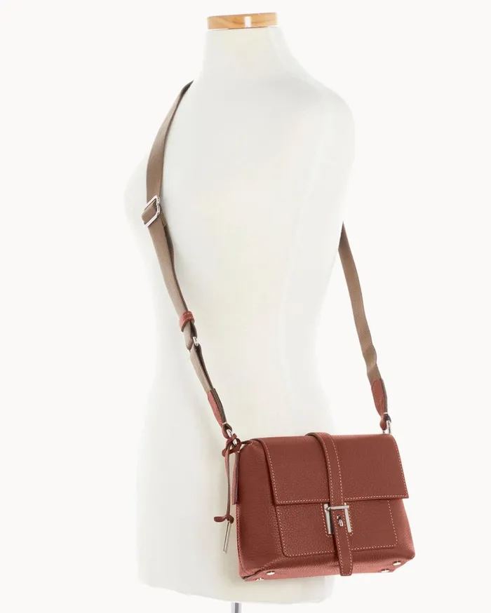 Crossbodies Women Dooney and Bourke Henrys Mini Messenger Chocolate