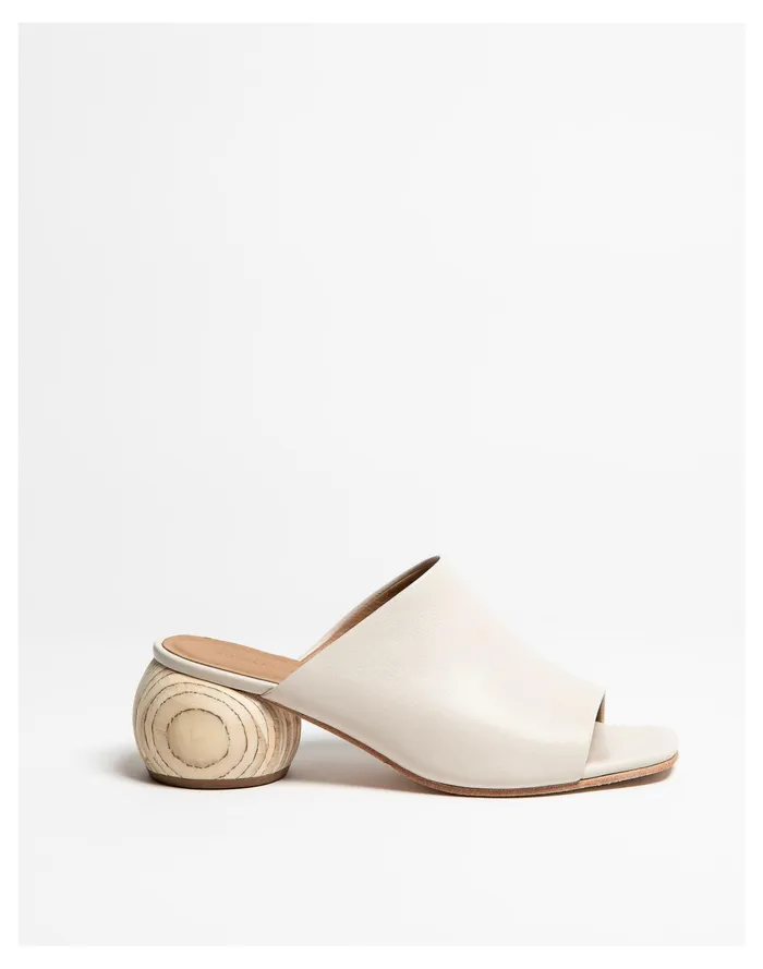 HUMA BLANCO Leather Milla Sandal Mules Cream Women Madewell Heels HUMA BLANCO Leather Milla Sandal Mules Cream Women Madewell Heels