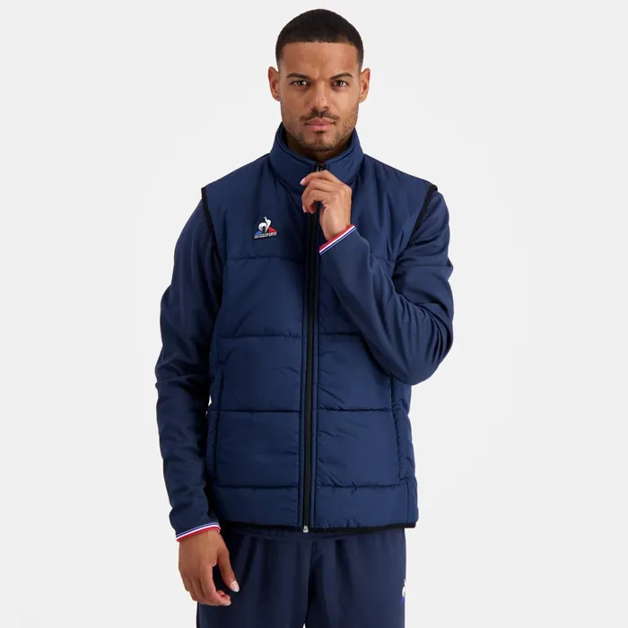 Jackets Men Le Coq Sportif Training Down Jacket Lgre Sans Manche Dress Blues Jackets Men Le Coq Sportif Training Down Jacket Lgre Sans Manche Dress Blues