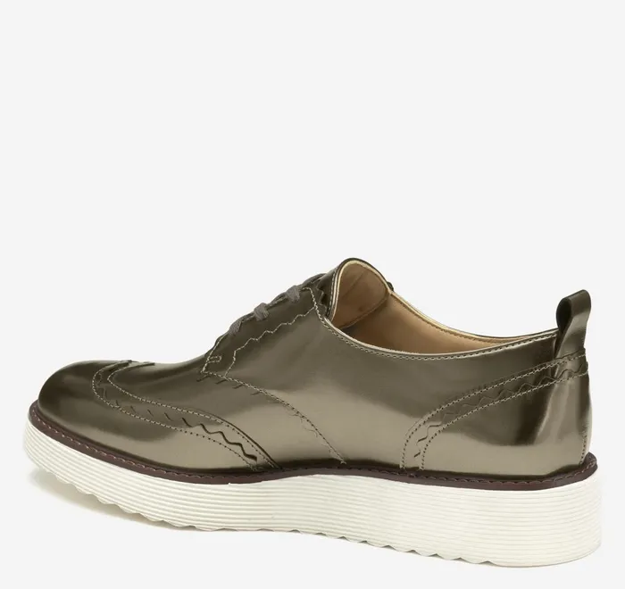 JohnstonandMurphy Mules and Loafers Mitzi Scalloped Wingtip Bronze Metallic Italian Sheepskin 8211 Women JohnstonandMurphy Mules and Loafers Mitzi Scalloped Wingtip Bronze Metallic Italian Sheepskin 8211 Women