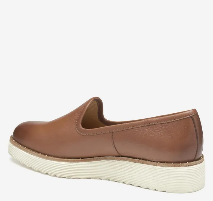 JohnstonandMurphy Mules and Loafers Mitzi Venetian Cognac Calfskin 8211 Women JohnstonandMurphy Mules and Loafers Mitzi Venetian Cognac Calfskin 8211 Women