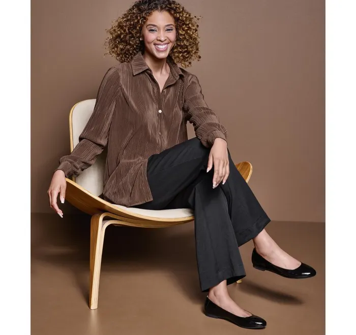 JohnstonandMurphy Shirts Sweaters and Blazers Pleated ButtonFront Shirt Brown 8211 Women JohnstonandMurphy Shirts Sweaters and Blazers Pleated ButtonFront Shirt Brown 8211 Women