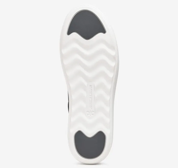JohnstonandMurphy Sneakers Cammie LaceUp Black Tumbled Full Grain 8211 Women JohnstonandMurphy Sneakers Cammie LaceUp Black Tumbled Full Grain 8211 Women