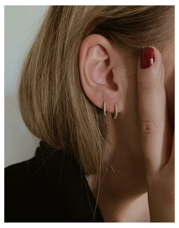Kinn 14k Gold Diamond Pav Huggie Hoop Earrings Gold Women Madewell 14K GoldPlated Kinn 14k Gold Diamond Pav Huggie Hoop Earrings Gold Women Madewell 14K GoldPlated