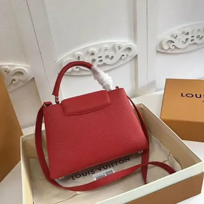 Louis Vuitton Capucines MM M94754 8211 Louis Vuitton Handbag Store Women Louis Vuitton Capucines Bag