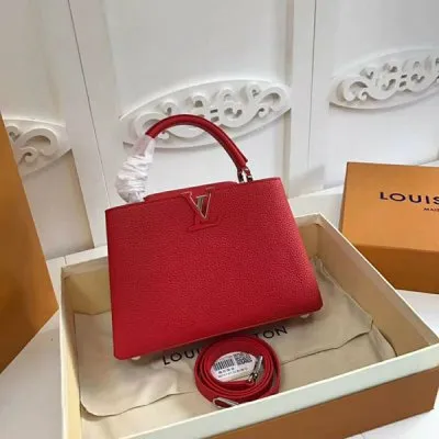 Louis Vuitton Capucines MM M94754 8211 Louis Vuitton Handbag Store Women Louis Vuitton Capucines Bag