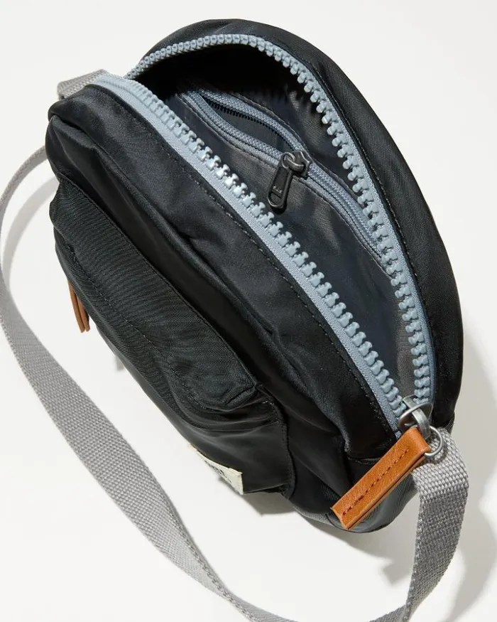 MenBeach and Home Tommy Bahama Luggage and Travel Paddington Black Crossbody Bag Black