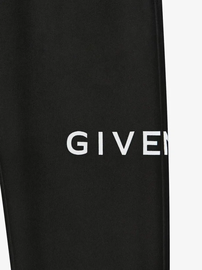 Men Pants and Shorts Givenchy GIVENCHY Archetype Slim Fit Jogger Pants In Fleece Black