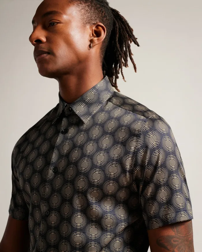 Men PEARSHO 8211 Short Sleeve Circle Geometric Shirt Navy Ted Baker Shirts Men PEARSHO 8211 Short Sleeve Circle Geometric Shirt Navy Ted Baker Shirts