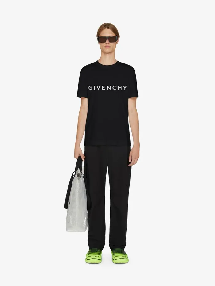 Men TShirts Givenchy GIVENCHY Archetype Slim Fit Tshirt In Cotton Black