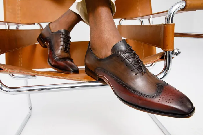 Men The Royal Hand Craft Burgundy Wingtip Oxford Shoe Vinci Leather Dress Shoes