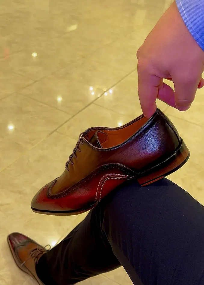 Men The Royal Hand Craft Burgundy Wingtip Oxford Shoe Vinci Leather Dress Shoes