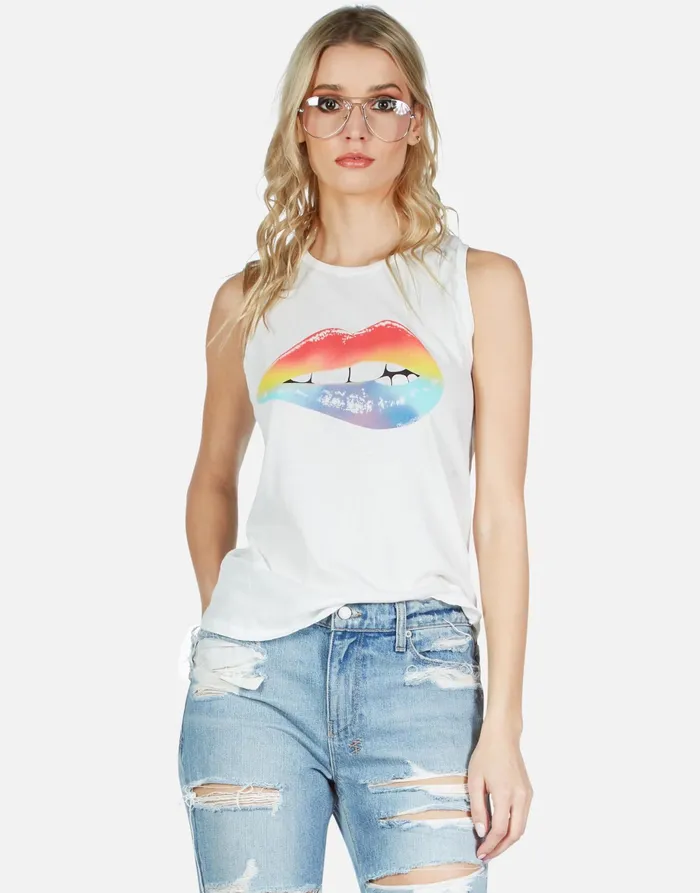 Peyton Rainbow Biting Lip Milk Women039s Lauren Moshi Short Sleeve