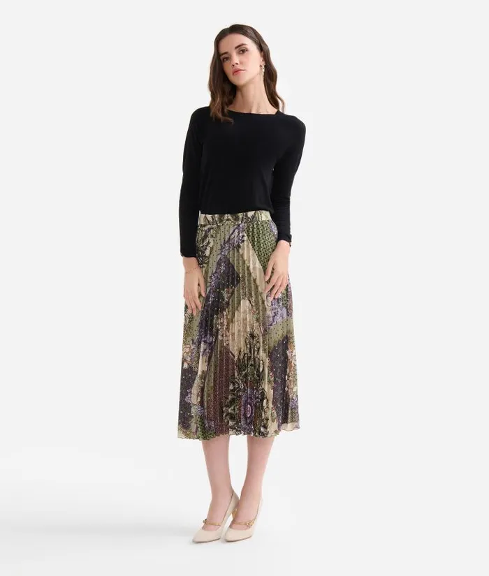 Pleated Twill Skirt With Geo Patchwork Foulard Print Green Woman Alviero Martini Skirts and Trousers