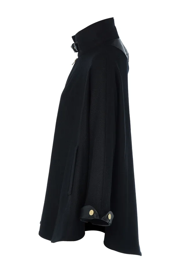 The Classic Cape Black Women Holland Cooper Capes