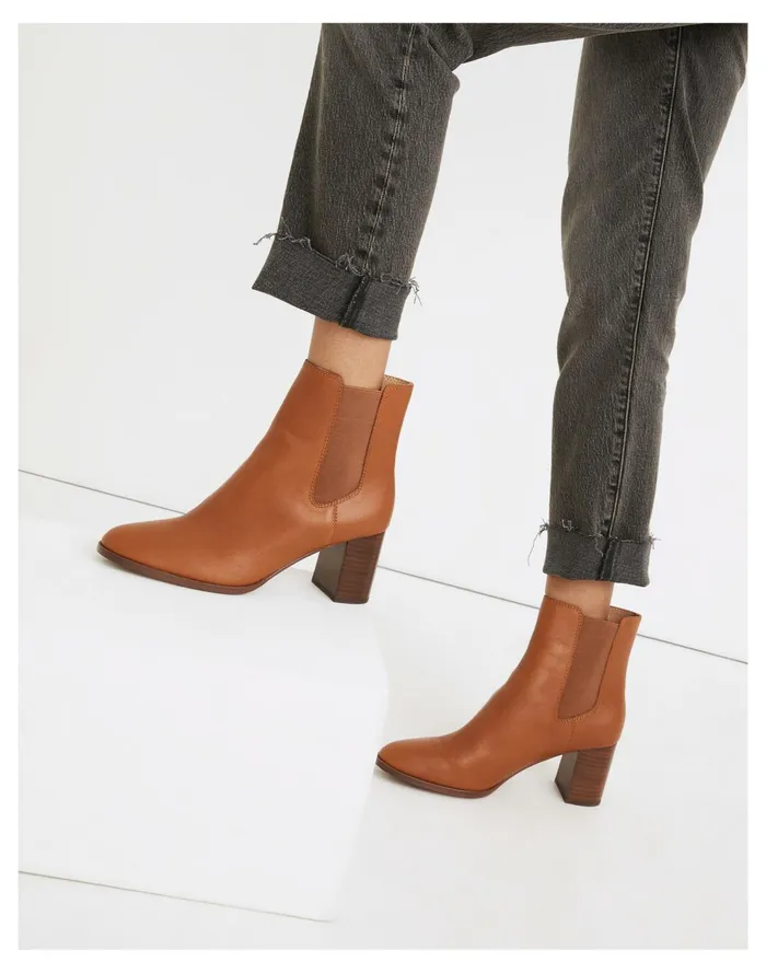 The Laura Chelsea Boot In Leather English Saddle Women Madewell Boots The Laura Chelsea Boot In Leather English Saddle Women Madewell Boots