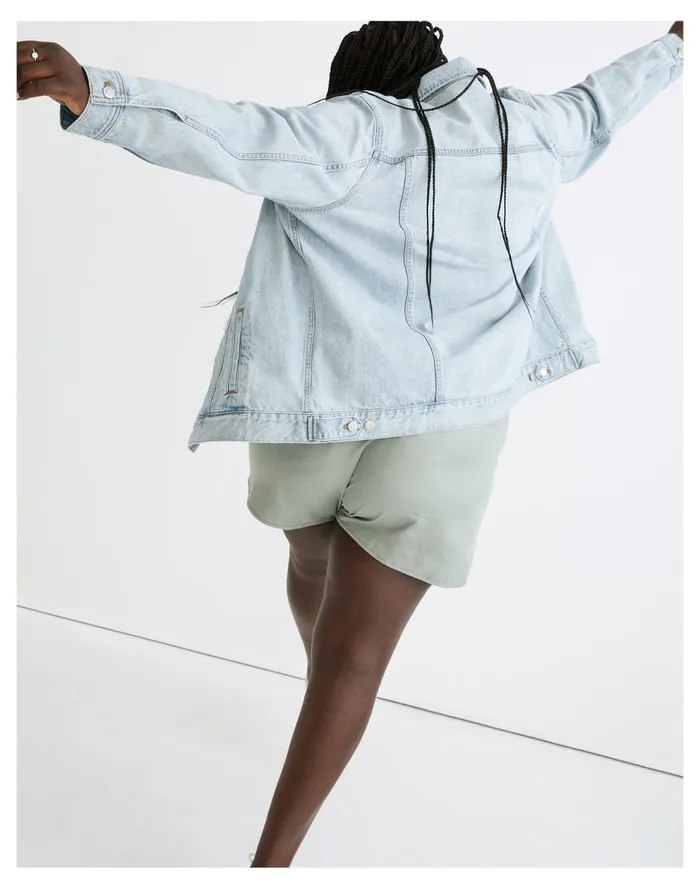 The Plus Oversized Trucker Jean Jacket In Fitzgerald Wash Fitzgerald Wash Women Madewell Jackets