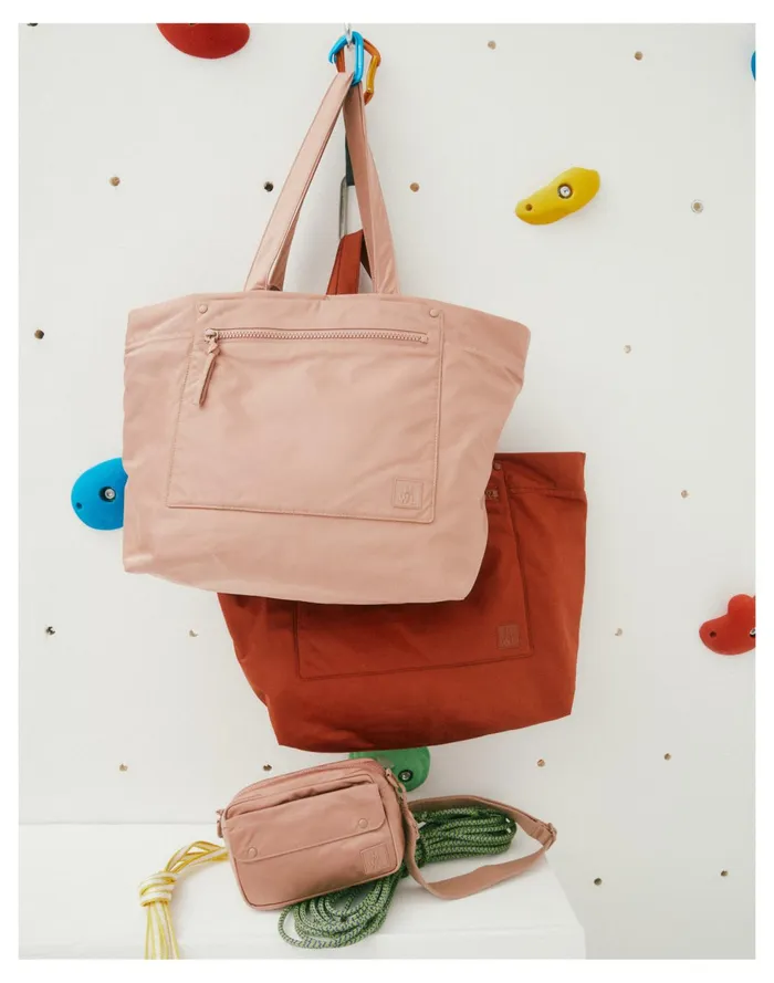 The Resourced Tote Bag Faded Rust Women Madewell Luggage and Travel The Resourced Tote Bag Faded Rust Women Madewell Luggage and Travel