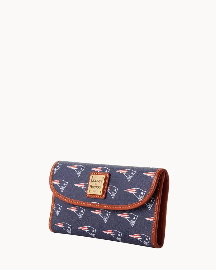 Wallets Women Dooney and Bourke NFL Patriots Continental Clutch Patriots Wallets Women Dooney and Bourke NFL Patriots Continental Clutch Patriots