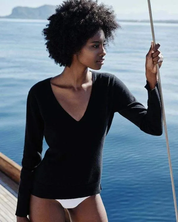 Women 007 Deep V Neck Cashmere JumperIn Black Black NPeal V Necks