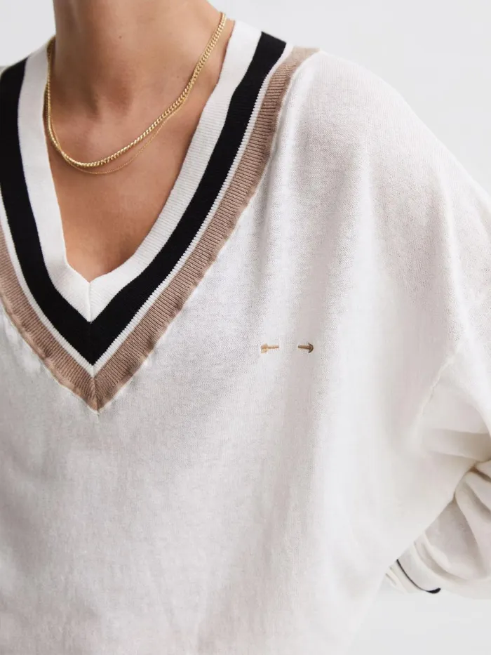 Women Bonita The Upside VNeck Jumper White Reiss Knitwear
