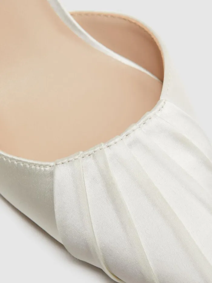 Women Cecily Pointed Court Shoes Off White Reiss Heels