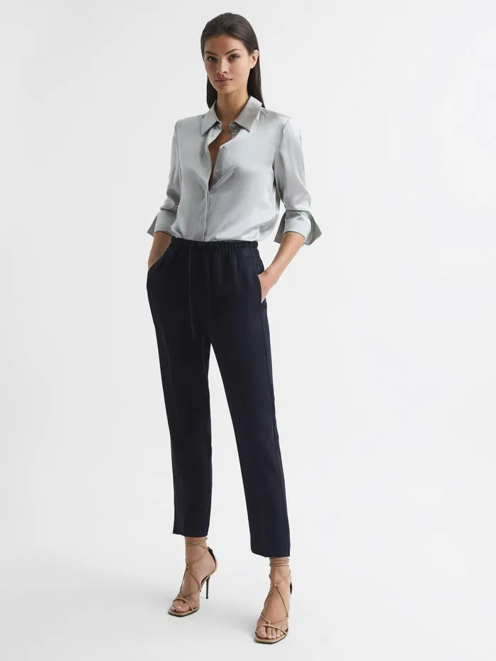 Women Hailey PullOn Tapered Trousers Black Reiss Trousers