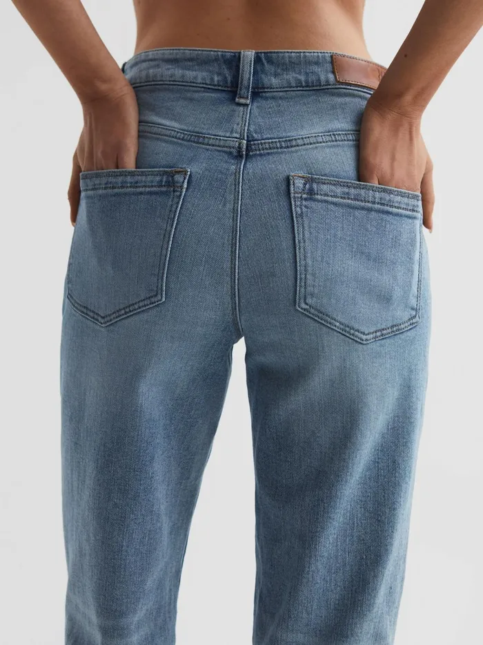 Women Maisie Cropped Mid Rise Straight Leg Jeans Light Blue Reiss Jeans
