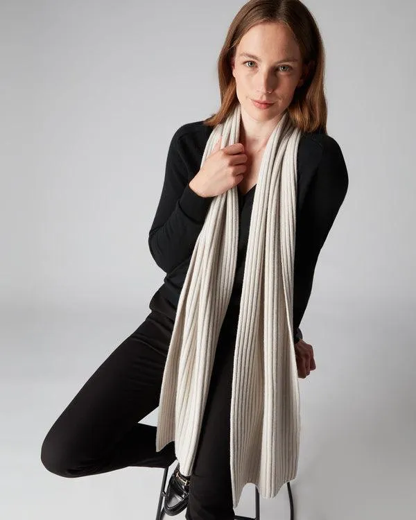 WomenMen Unisex Chunky Rib Cashmere ScarfIn Snow Grey Snow Grey NPeal Cashmere Scarves
