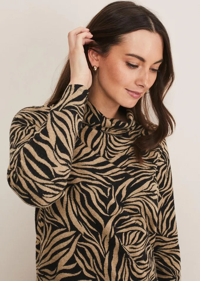 Women Phase Eight Tops and TShirts Nerissa Animal Print Snuggle