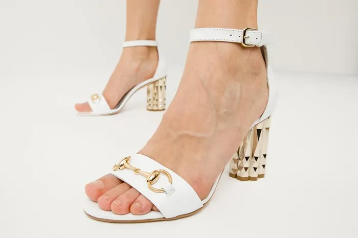 Women The Avlonya Block Heel White Leather Sandal Vinci Leather Sandals