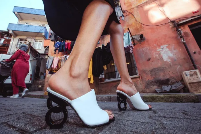 Women The Cymmer White Leather Sandal Vinci Leather Sandals