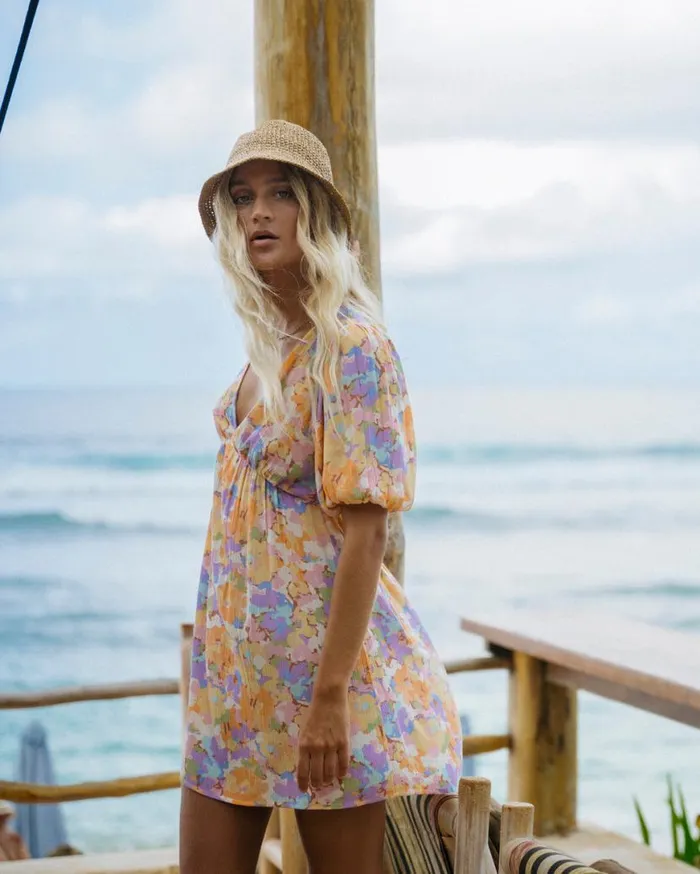 Womens Holiday Hat Bucket Hat Whiskey Billabong Beach Accessories