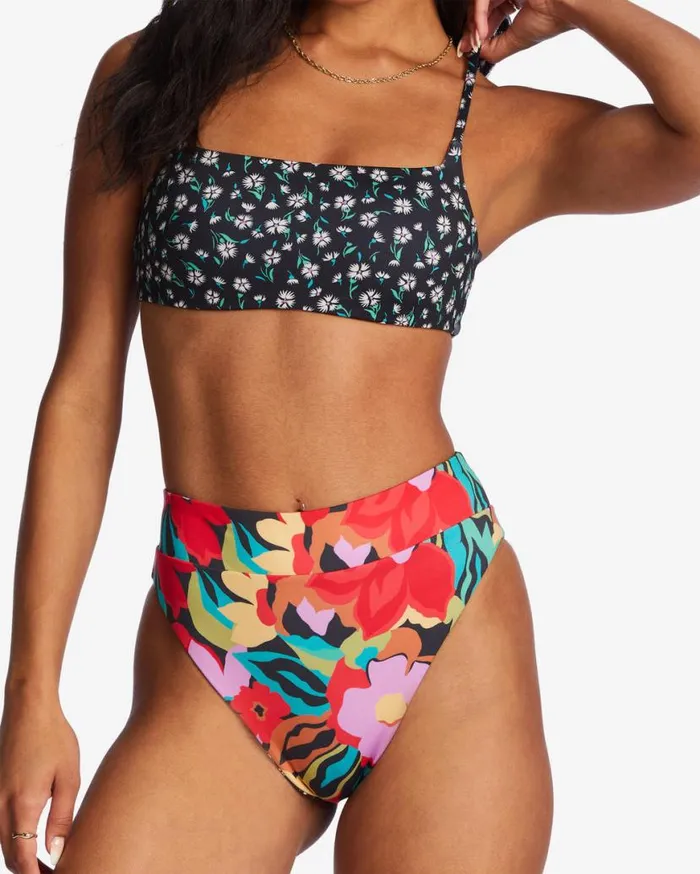 Womens Islands Away Rev Zoe Reversible Crop Bikini Top Multi Billabong Bikinis Womens Islands Away Rev Zoe Reversible Crop Bikini Top Multi Billabong Bikinis